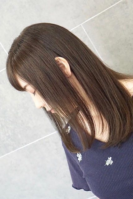 髪質改善された綺麗なストレートヘア